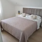 Sea View Suzana 아파트 자다르