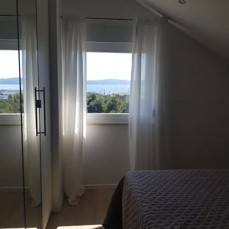 Διαμέρισμα Sea View Suzana *